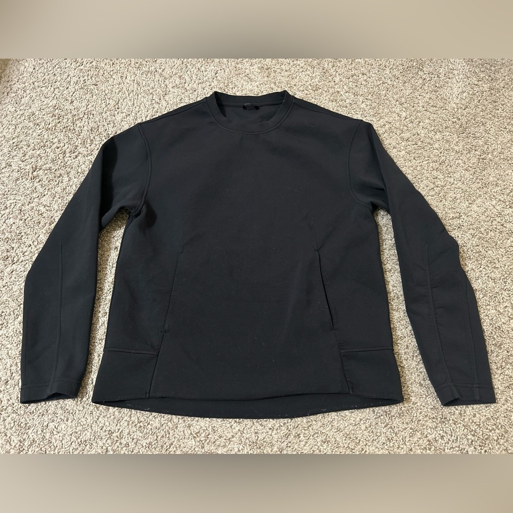 Lululemon Embrace The Space Crew
Black Crew Sweatshirt Women's Size 6 Pocket Run